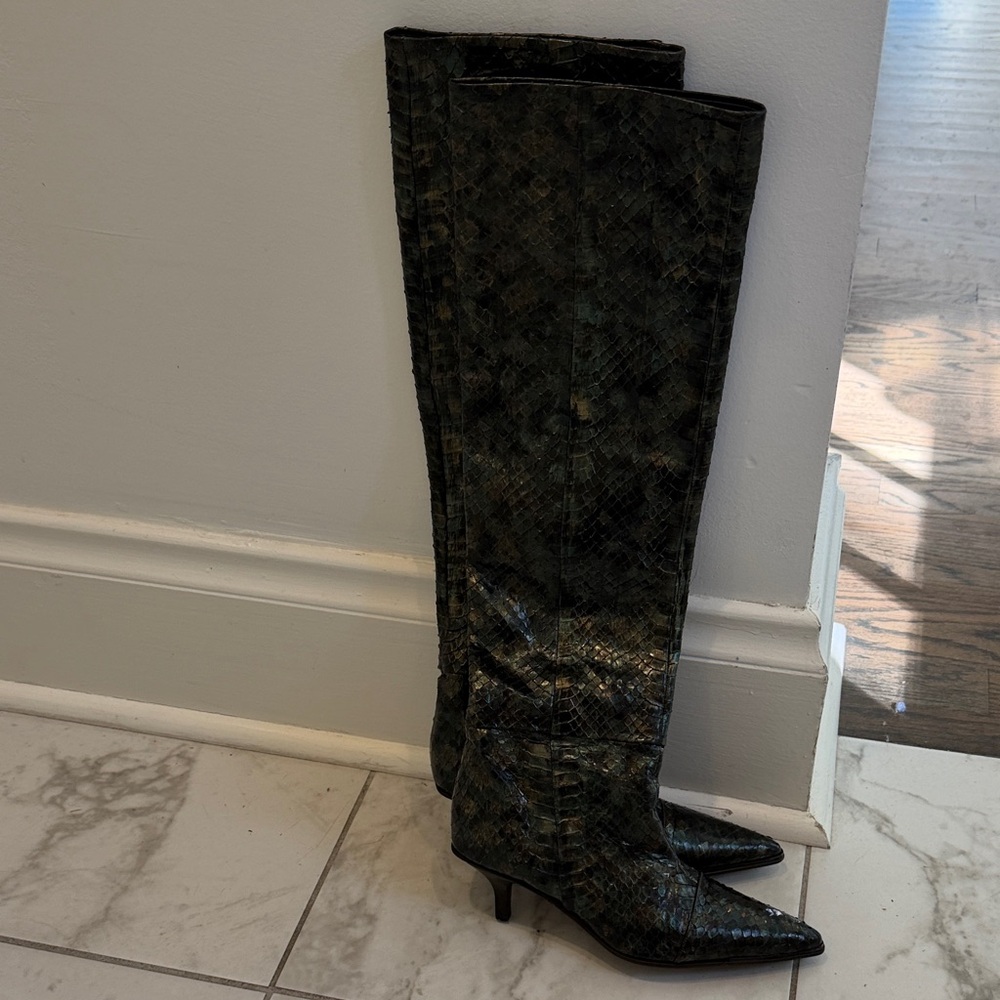 GUCCI X TOM FORD PYTHON BOOTS Elegant Green and black Snakeskin High Boots